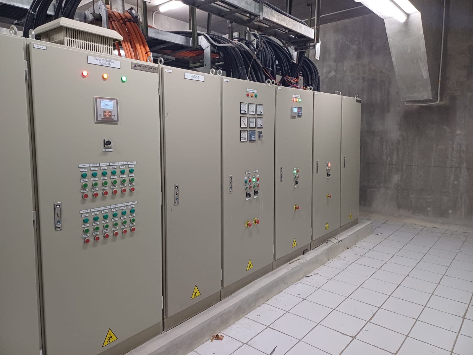 Panel Maker